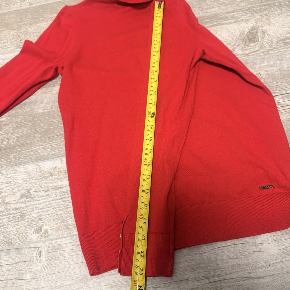 Women's Tommy Hilfinger Red Turtleneck Size Medium Made In‎ Cambodia - Picture 8 of 8